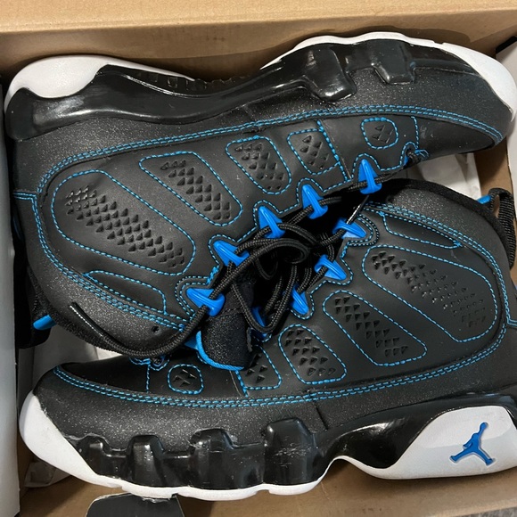Jordan 9 Retro-Blue/Black. Kids sz 5